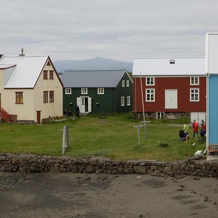 Hotel Flatey Flatey  Buitenkant foto