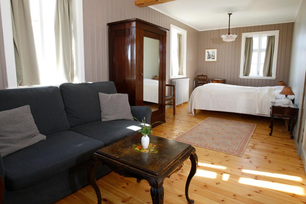 Hotel Flatey Flatey  Buitenkant foto