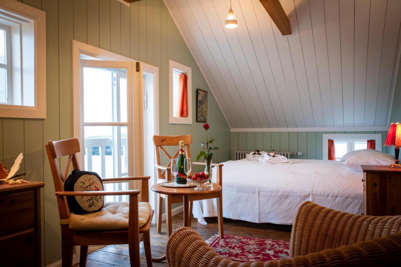 Hotel Flatey Flatey  Buitenkant foto