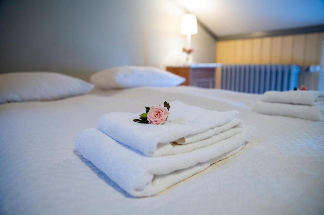 Hotel Flatey Flatey  Buitenkant foto