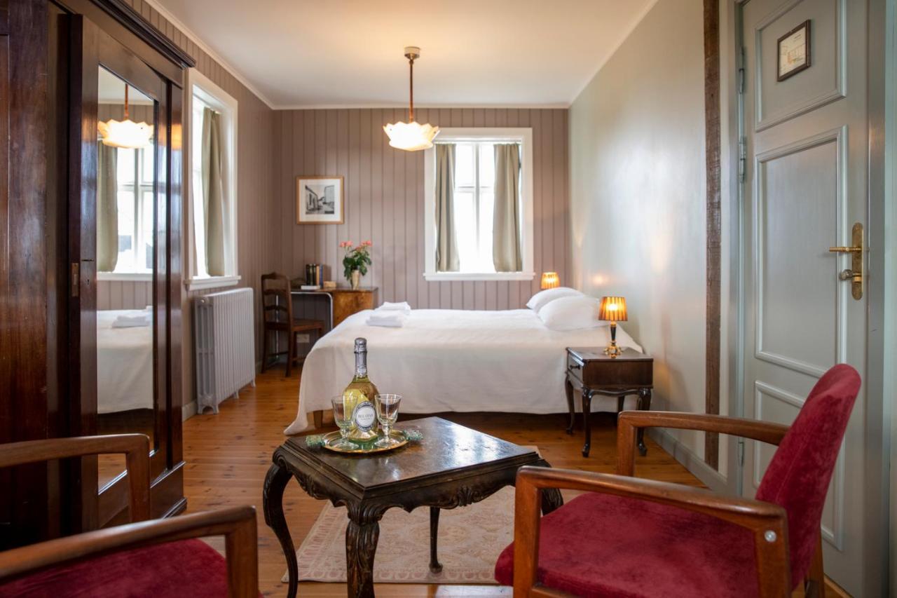 Hotel Flatey Flatey  Buitenkant foto