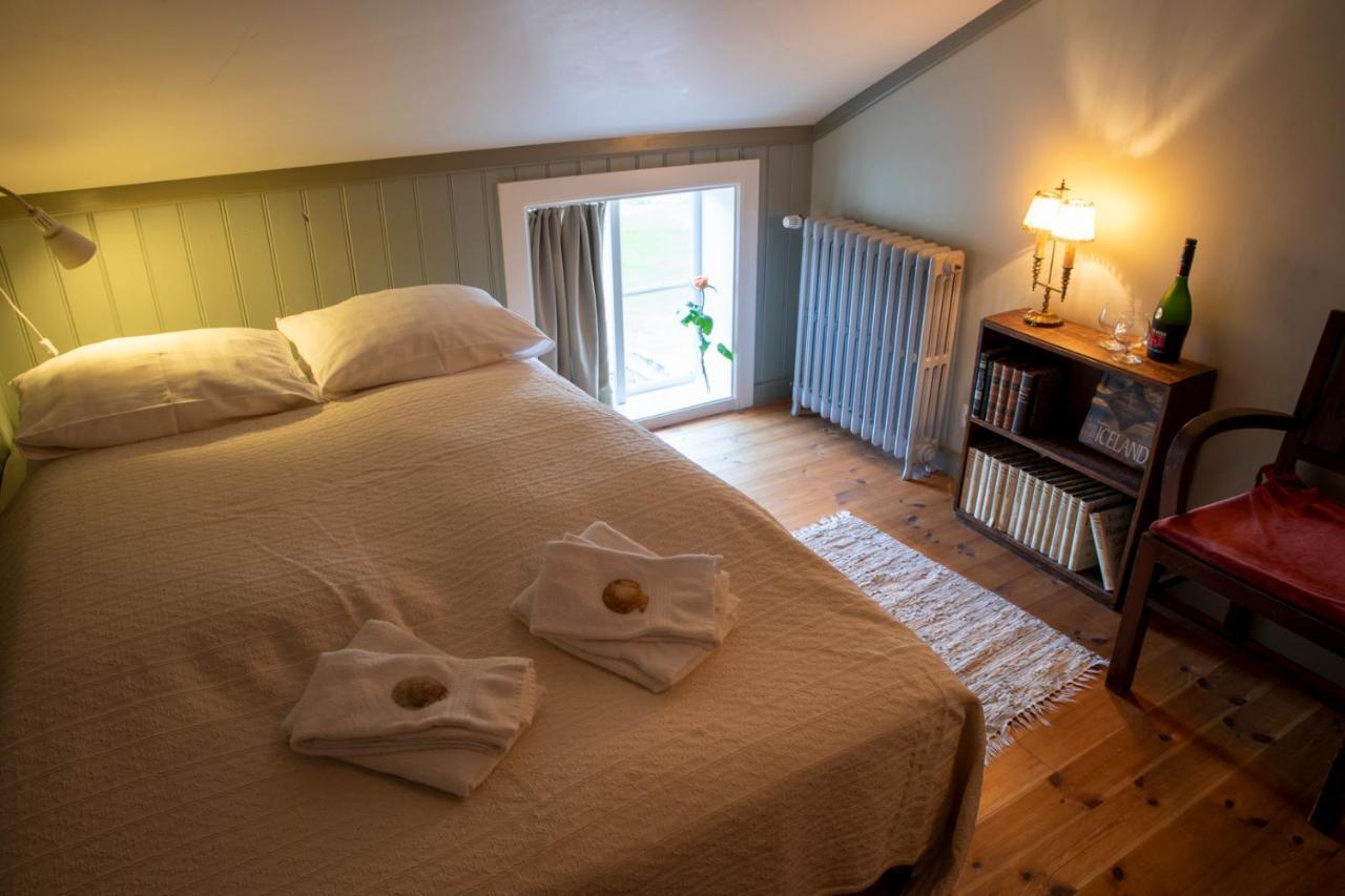 Hotel Flatey Flatey  Buitenkant foto