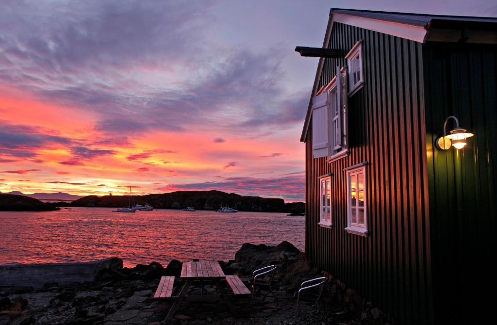 Hotel Flatey Flatey  Buitenkant foto